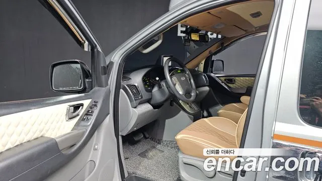 Hyundai Starex 2014 — фото 10
