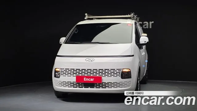 Hyundai Staria 2022 — фото 3