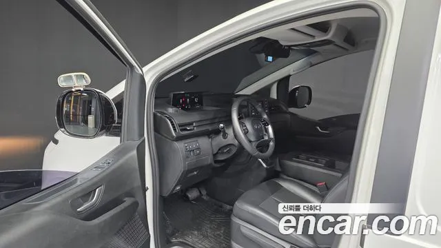 Hyundai Staria 2022 — фото 13