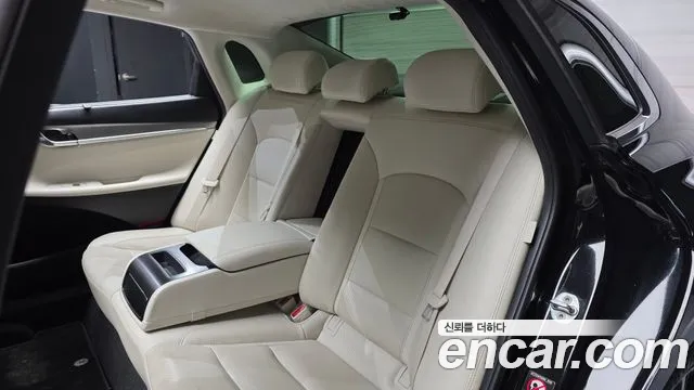 Hyundai Grandeur 2023 — фото 18