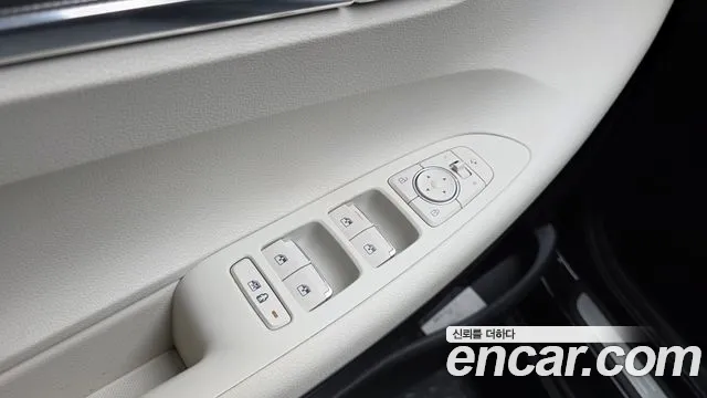 Hyundai Grandeur 2023 — фото 28