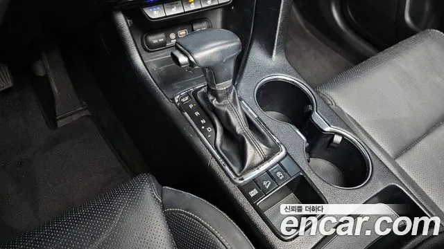 Kia Sportage 2016 — фото 12