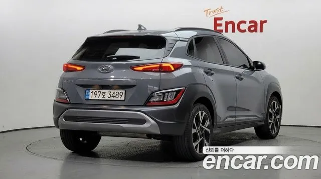 Hyundai Kona 2023 — фото 2