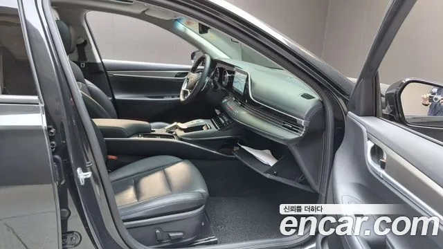 Hyundai Grandeur 2022 — фото 16
