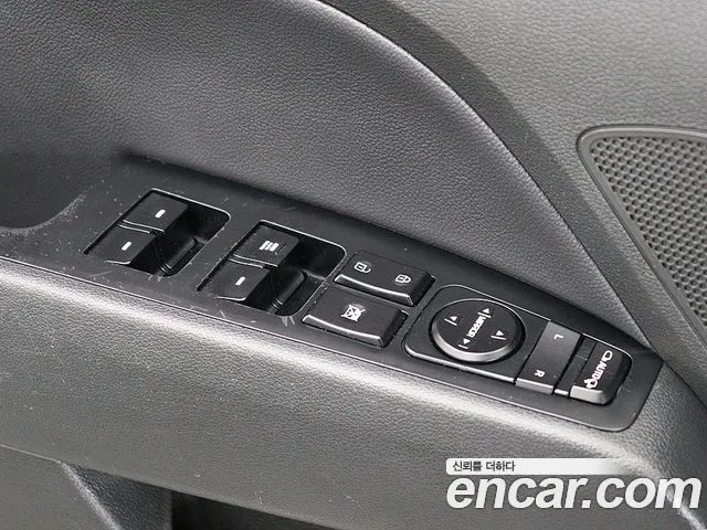 Hyundai AVANTE 2016 — фото 13
