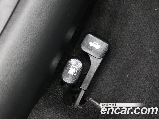 Hyundai AVANTE 2016 — фото 14