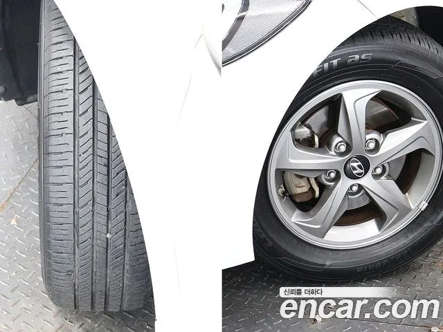 Hyundai AVANTE 2016 — фото 20