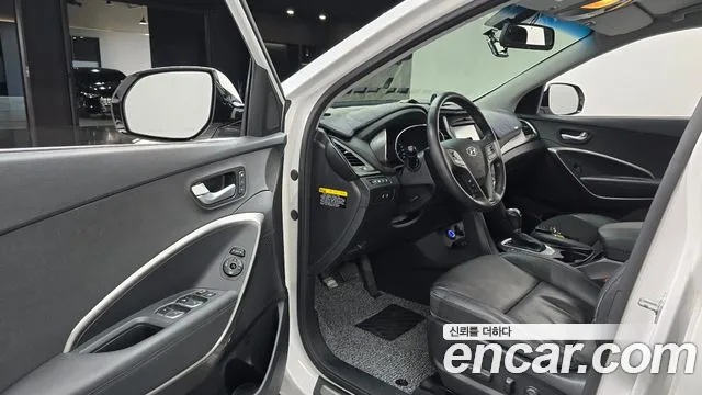 Hyundai Santafe 2016 — фото 13