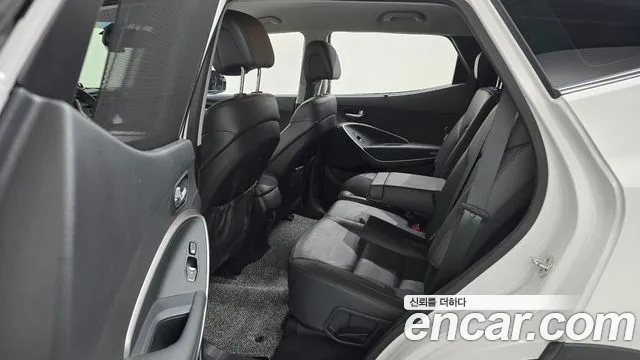 Hyundai Santafe 2016 — фото 18
