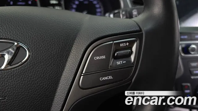 Hyundai Santafe 2016 — фото 26