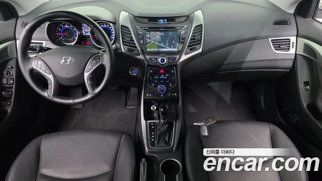 Hyundai AVANTE 2015 — фото 10