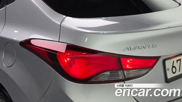 Hyundai AVANTE 2015 — фото 9