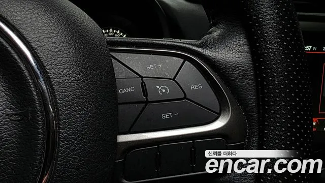 Jeep Renegade 2020 — фото 18