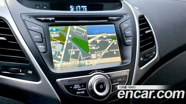 Hyundai AVANTE 2015 — фото 15