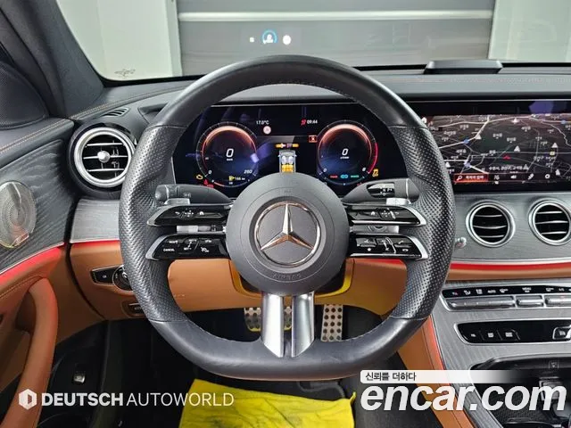 Mercedes-Benz E-Class 2021 — фото 13