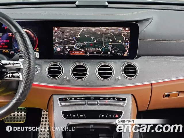 Mercedes-Benz E-Class 2021 — фото 14