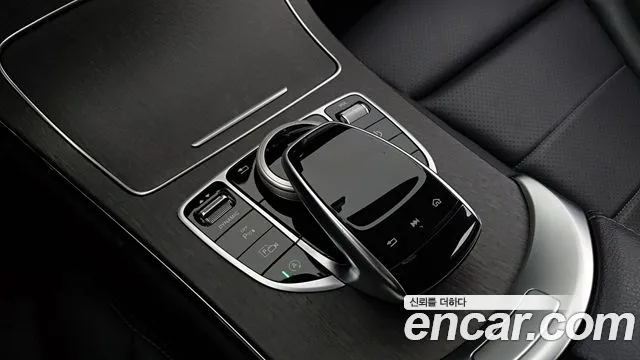 Mercedes-Benz C-Class 2019 — фото 9
