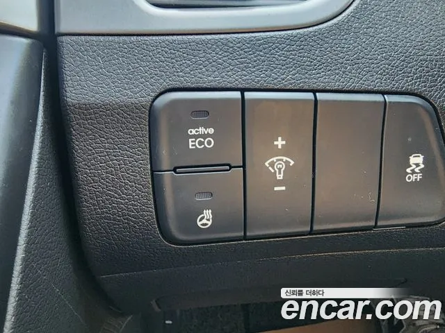 Hyundai AVANTE 2015 — фото 12