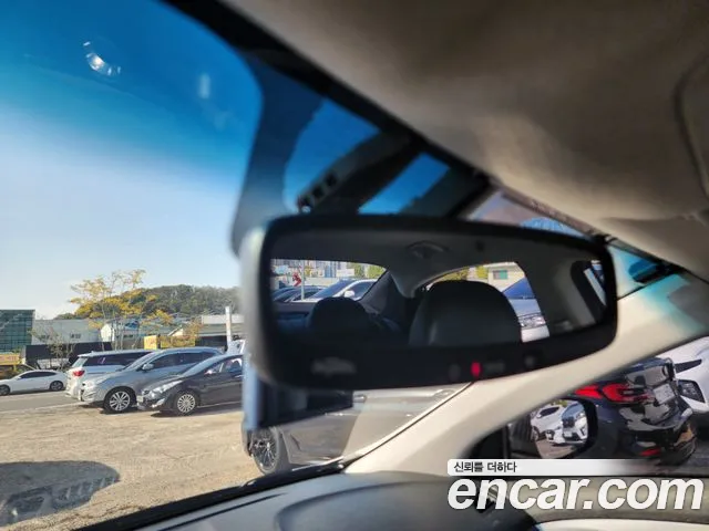 Hyundai AVANTE 2015 — фото 14