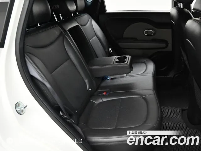 Kia Soul 2017 — фото 12