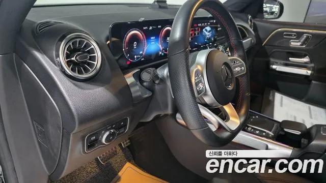 Mercedes-Benz GLB-Class 2021 — фото 15