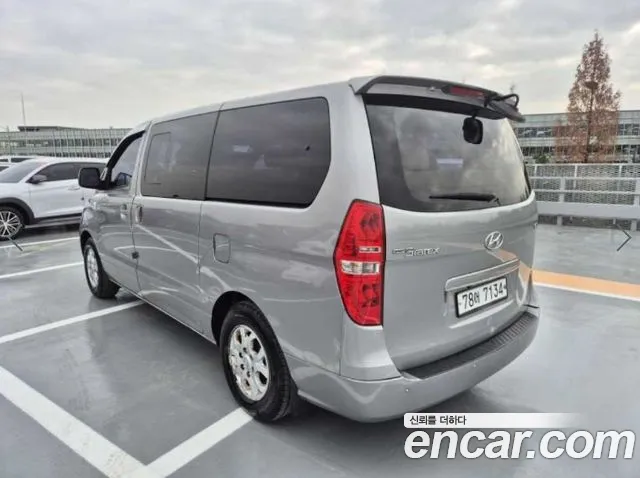 Hyundai Starex 2015 — фото 3