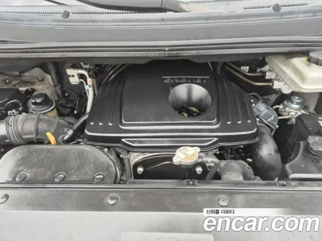 Hyundai Starex 2015 — фото 20