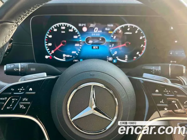 Mercedes-Benz E-Class 2023 — фото 4