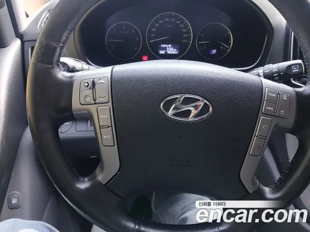 Hyundai Starex 2018 — фото 14