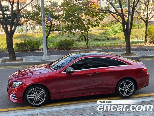 Mercedes-Benz E-Class 2019 — фото 16