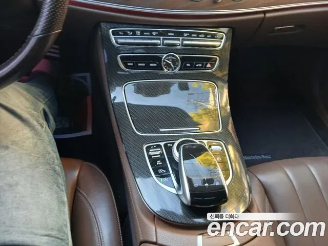 Mercedes-Benz E-Class 2018 — фото 9