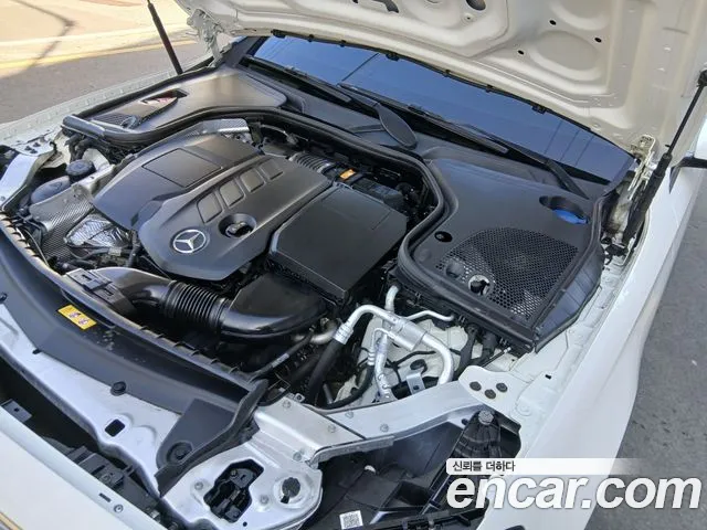 Mercedes-Benz E-Class 2018 — фото 19