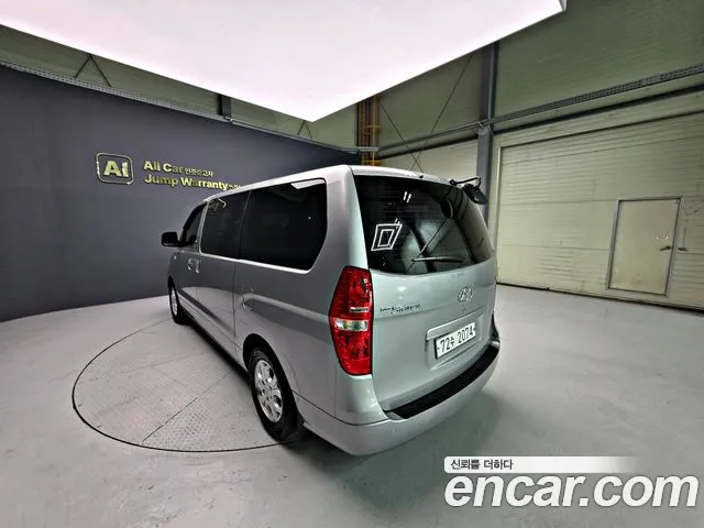 Hyundai Starex 2016 — фото 4