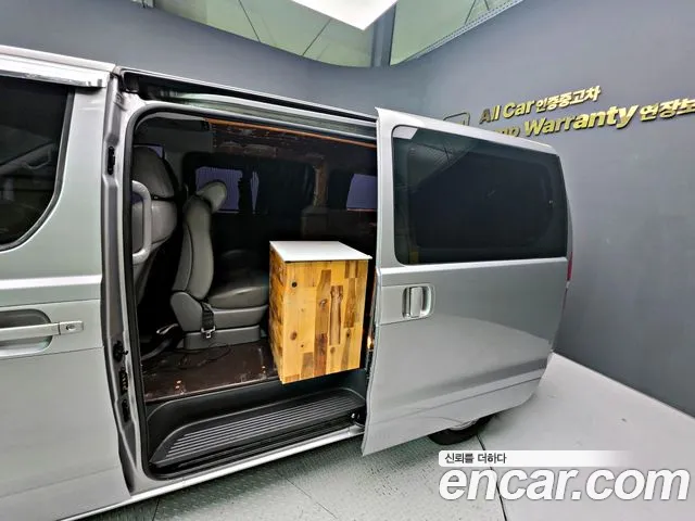 Hyundai Starex 2016 — фото 11