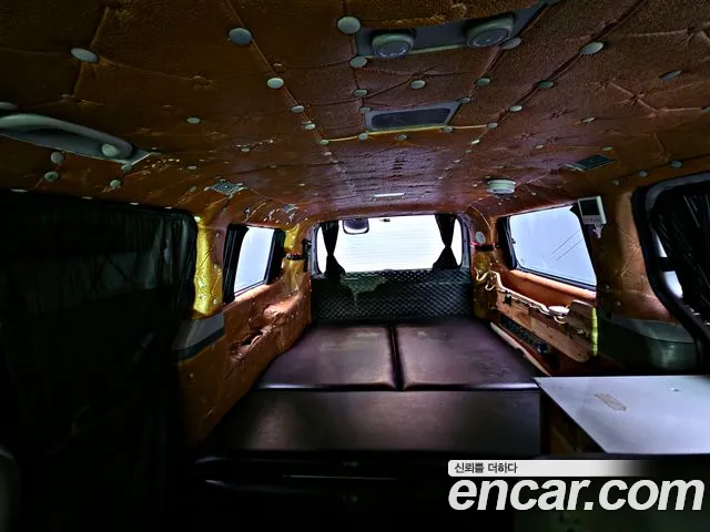 Hyundai Starex 2016 — фото 13