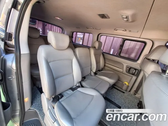 Hyundai Starex 2019 — фото 9