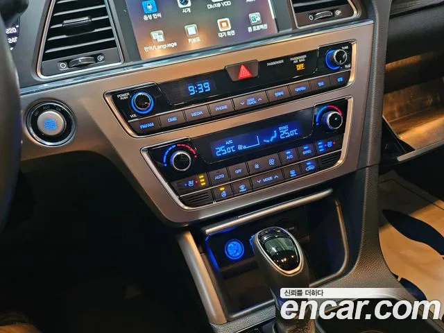 Hyundai Sonata 2017 — фото 11
