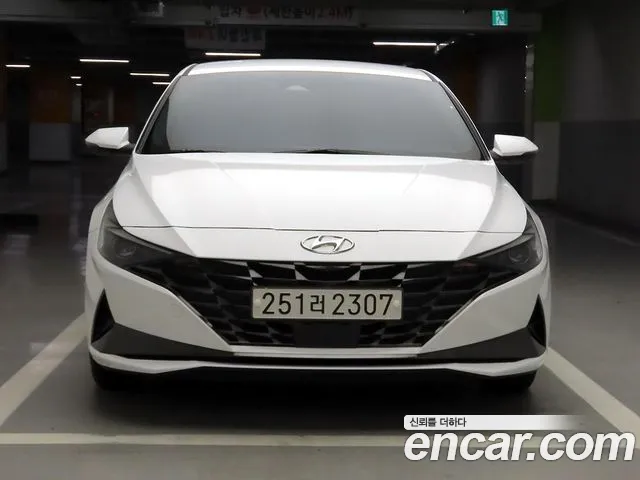 Hyundai AVANTE 2023 — фото 2