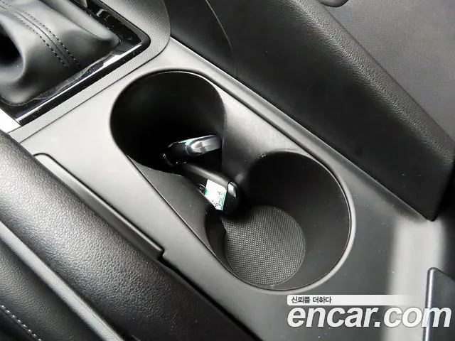 Hyundai AVANTE 2023 — фото 12