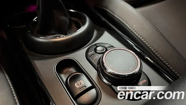Mini Clubman 2018 — фото 15