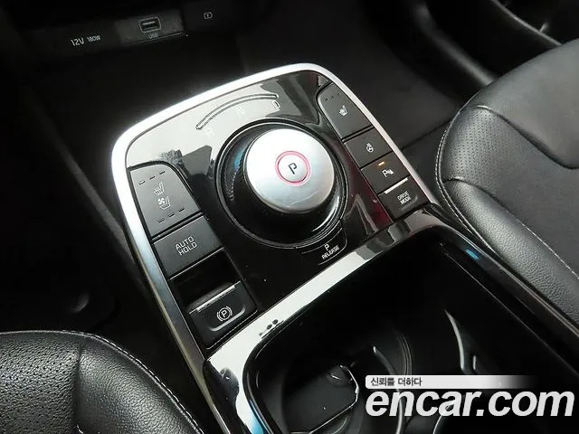 Kia Niro 2023 — фото 10