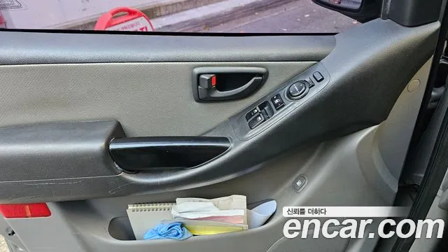 Hyundai Starex 2016 — фото 13