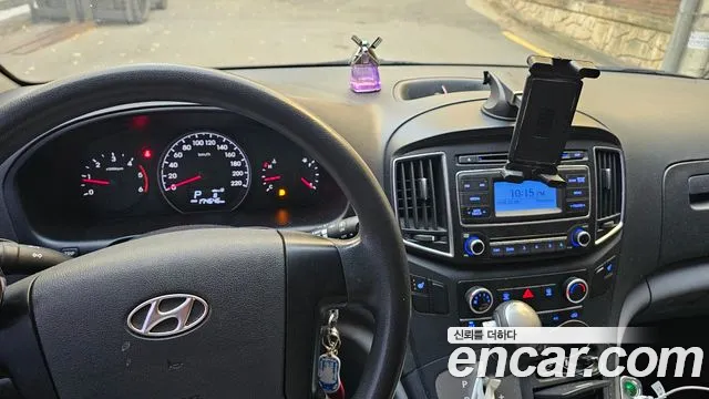 Hyundai Starex 2016 — фото 16