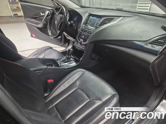 Hyundai Grandeur 2016 — фото 11