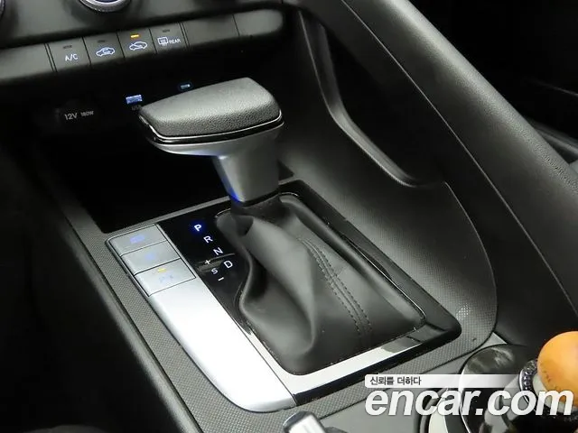 Hyundai AVANTE 2024 — фото 10