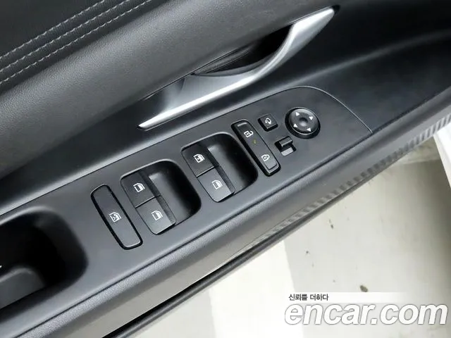 Hyundai AVANTE 2024 — фото 12