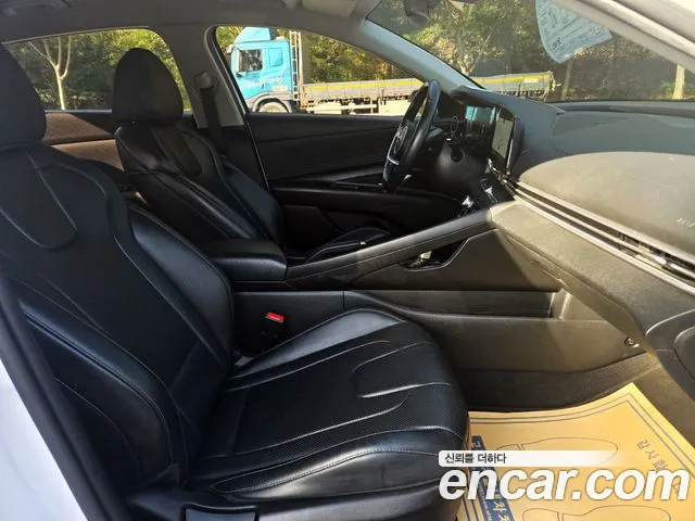 Hyundai AVANTE 2021 — фото 15