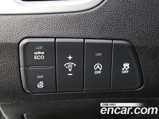 Hyundai AVANTE 2015 — фото 12