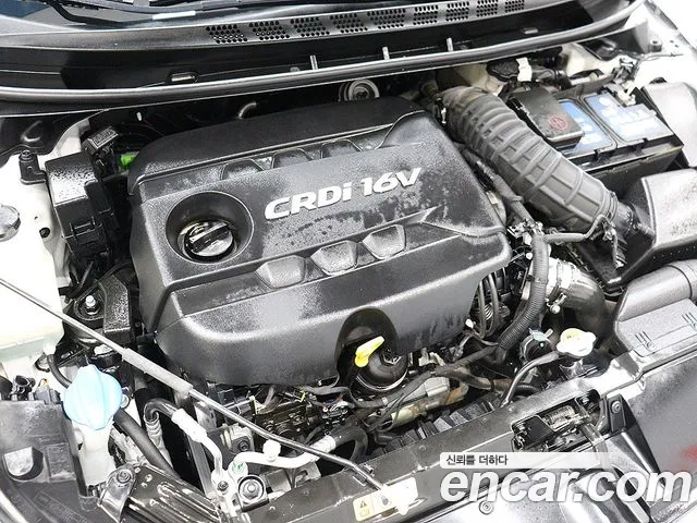Hyundai AVANTE 2015 — фото 15