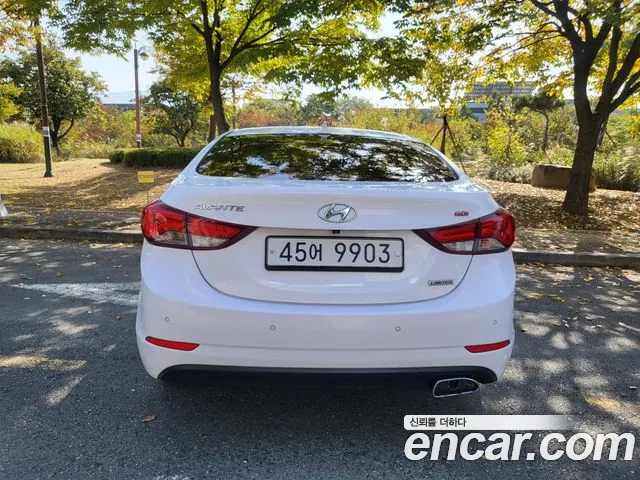 Hyundai AVANTE 2016 — фото 3